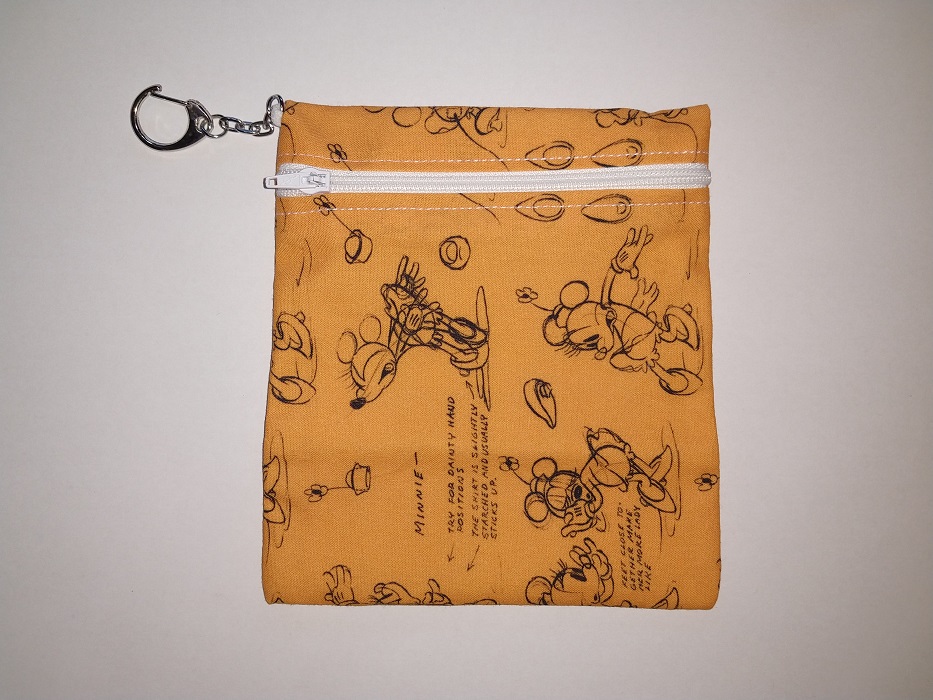 Strip na oker osnovi - bela